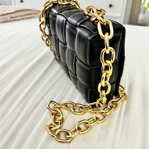 Chain Handbag - Picture 5 of 5